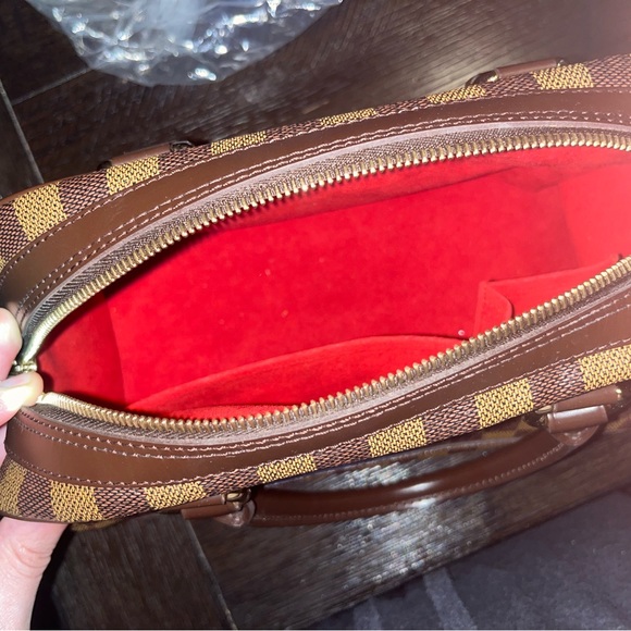 Louis Vuitton bag - Picture 6 of 8